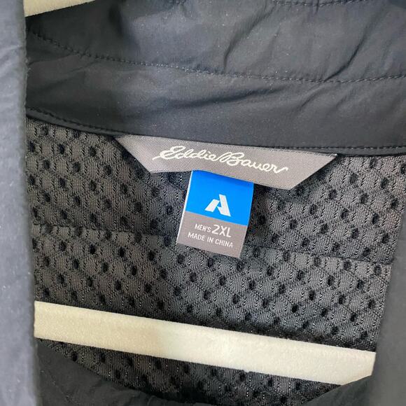 Eddie Bauer First Ascent Men's Jacket Coat Puffer Light Insulation Black 2XL - Picture 2 of 8